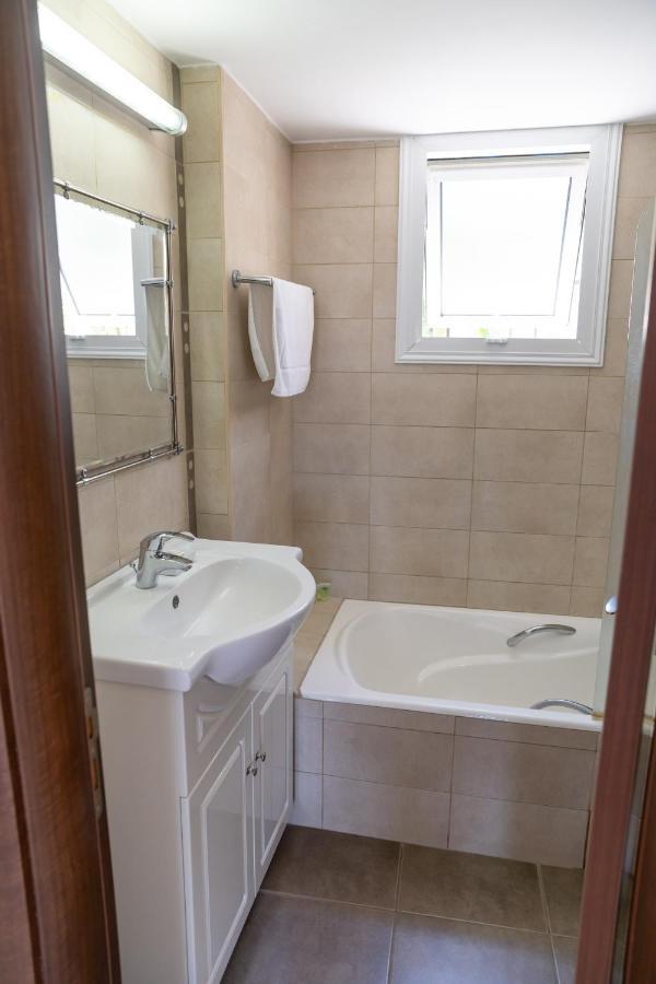 Fig Tree Villa Ekaterina 3 bdrm Protaras Esterno foto